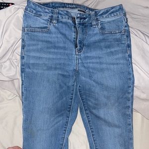 American Eagle Jeggings, size 6. Blue skinny Jean.